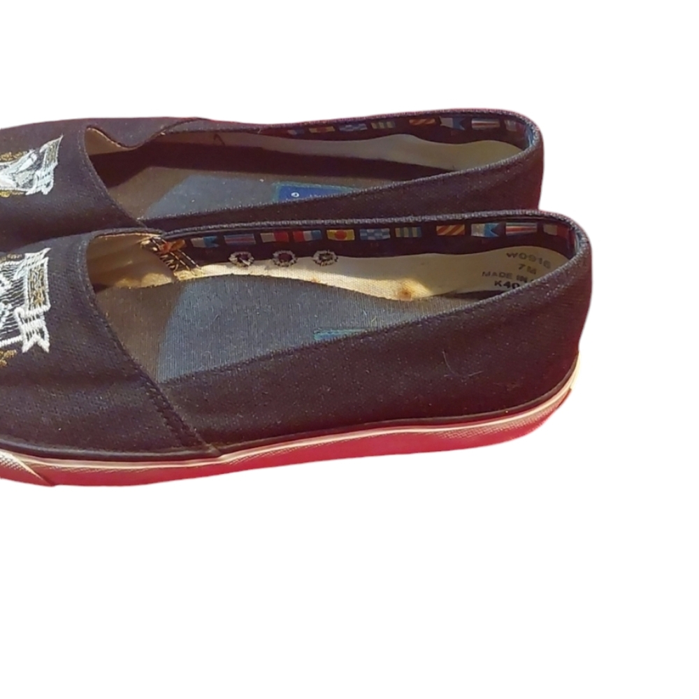 Cole Hann Shoes - Picture 3 of 6